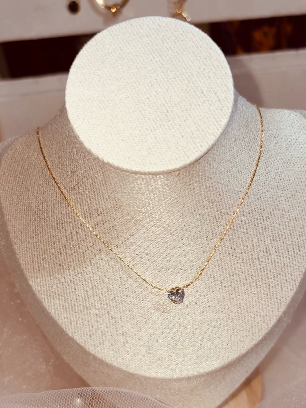 Delicate Gold Chain Necklace with Clear Heart Pendant - Women Jewelry
